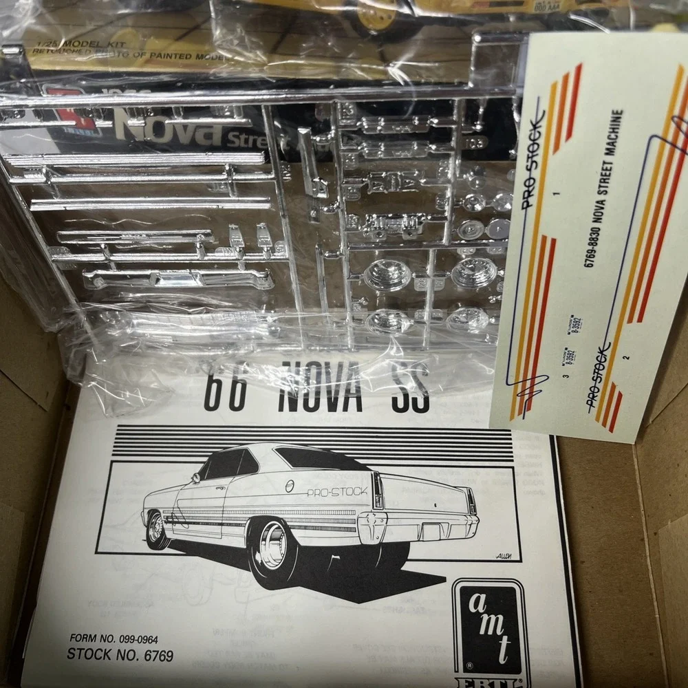 AMT Ertl 1966 Nova Street Machine 1:25 Unassembled Yellow Plastic Pro Street NOB